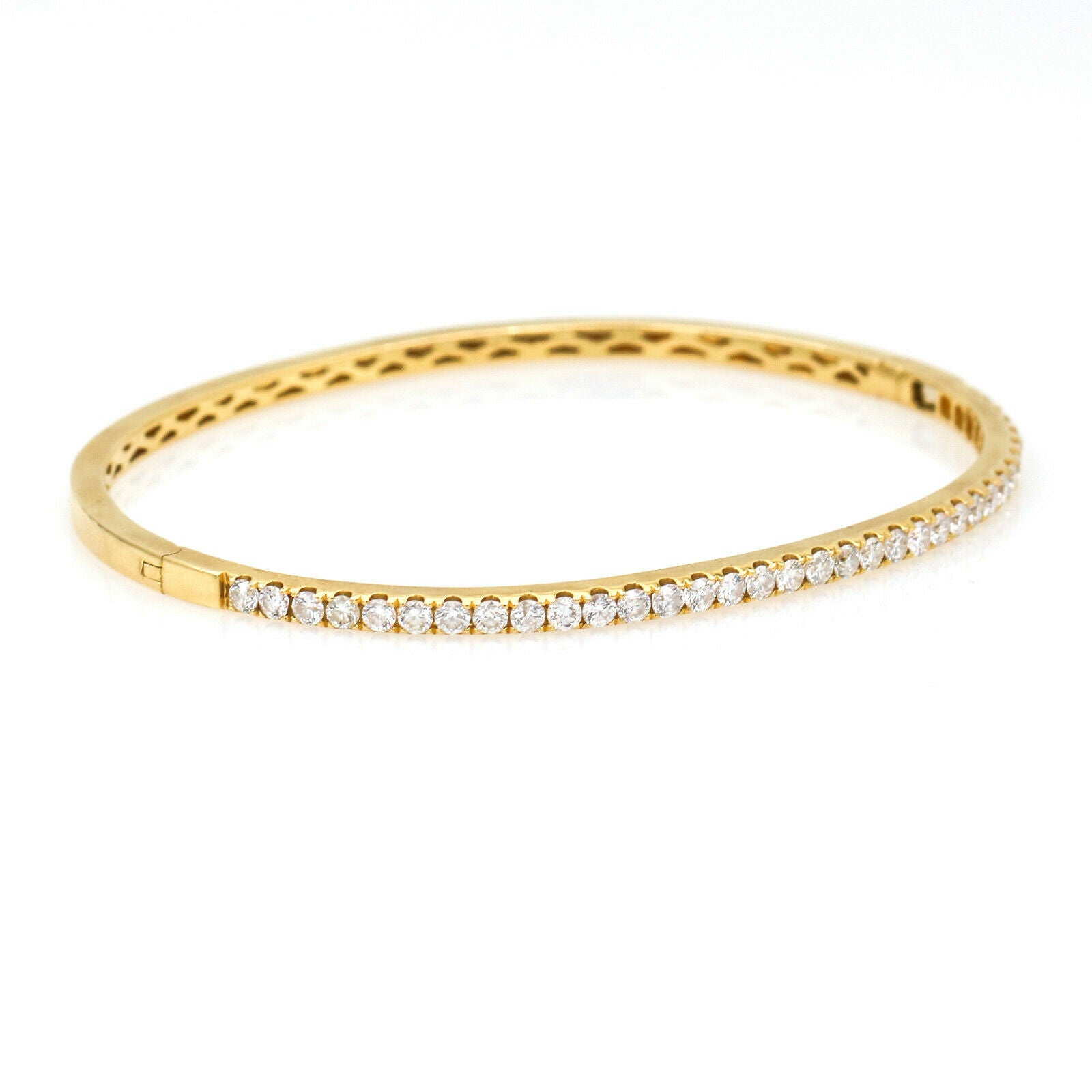 Women's Diamond Hinged Bangle Bracelet in 18k Yellow Gold 1.56 ct tw