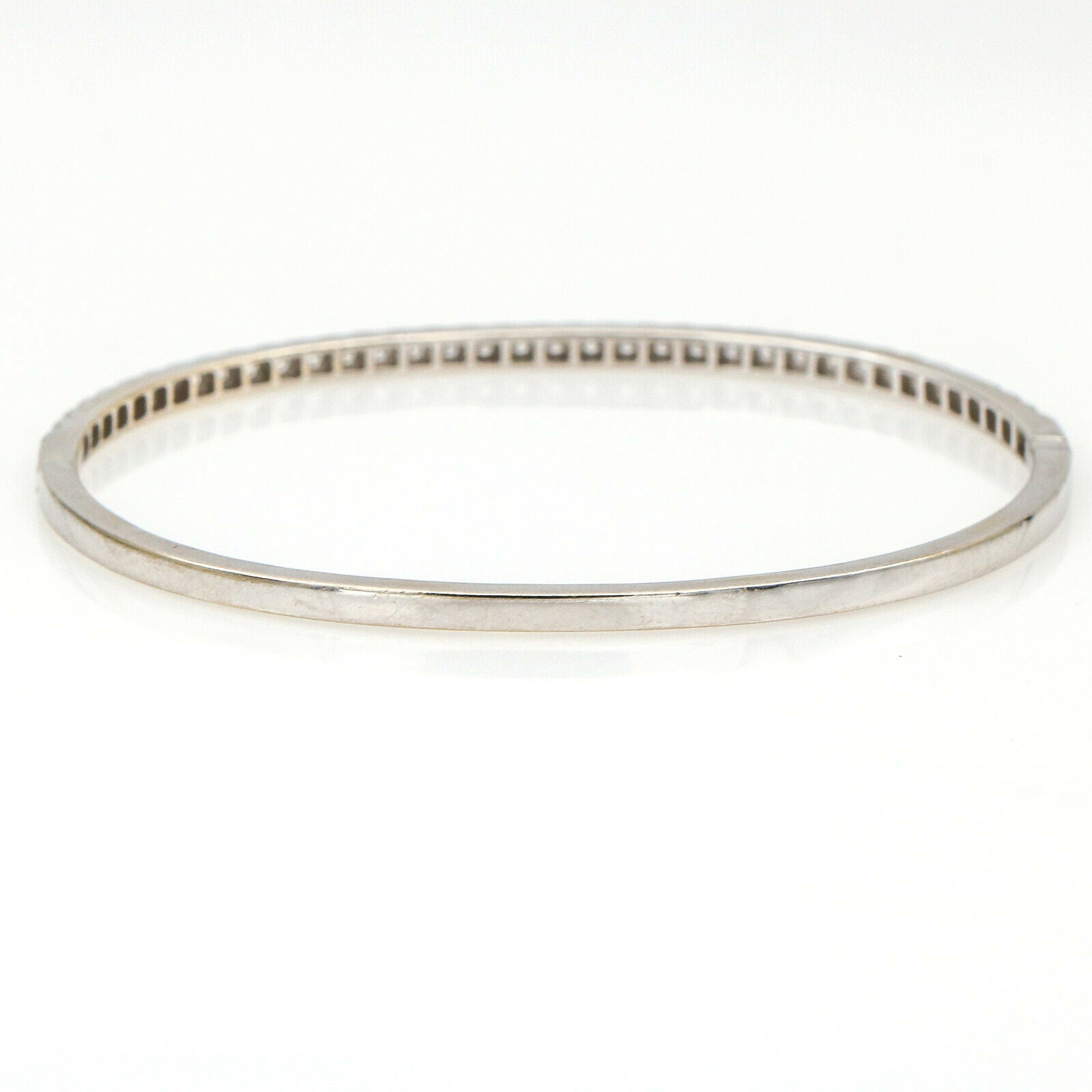 Women's Diamond Hinged Bangle Bracelet in 18k White Gold 1.36 ct tw