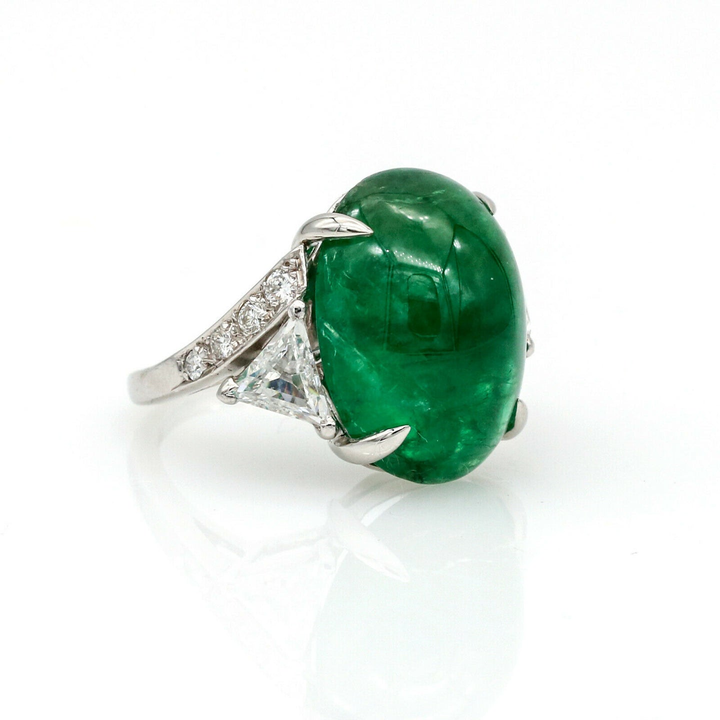 Ladies Cabochon Emerald and Diamond Statement Ring in Platinum ( 14.67 ct tw )