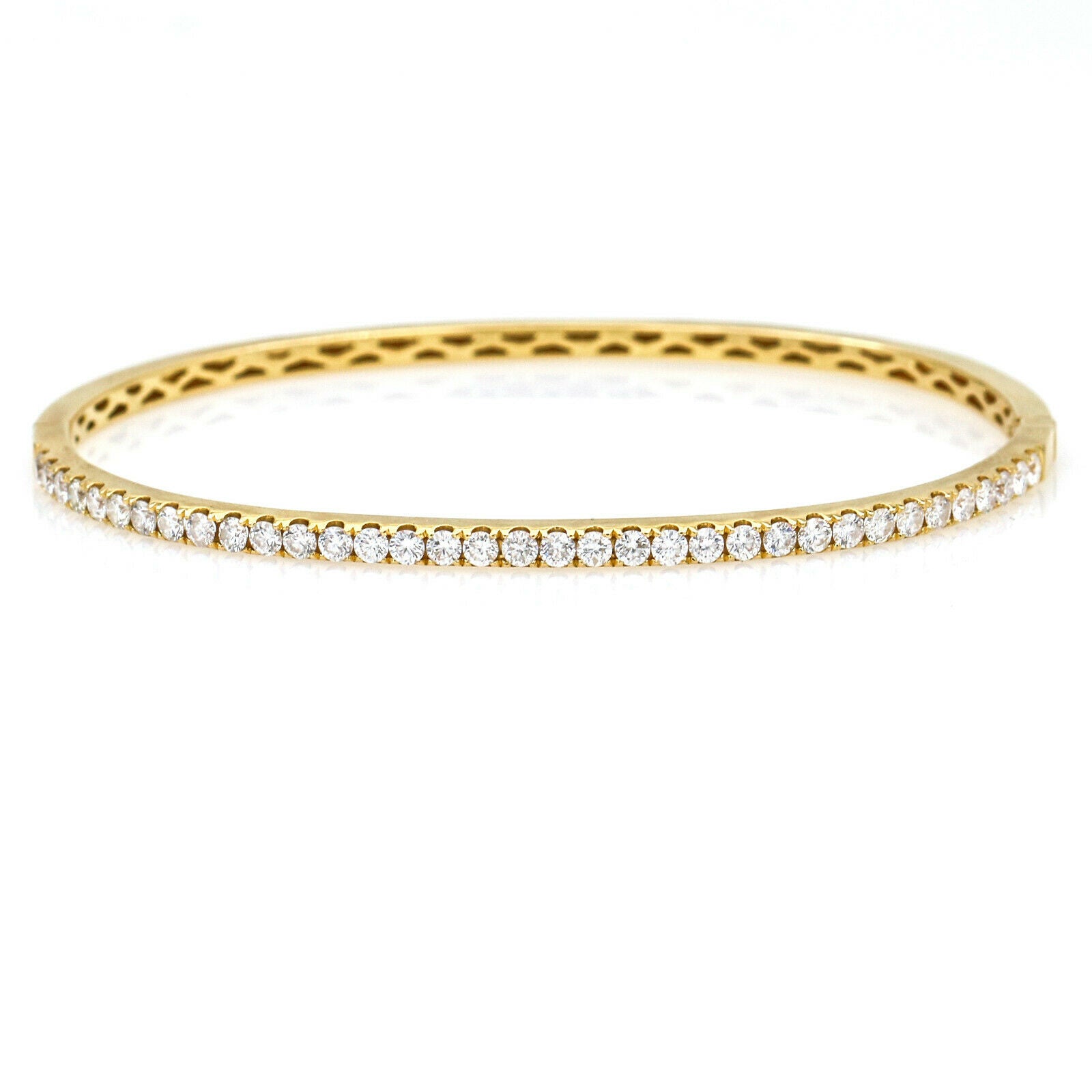 Women's Diamond Hinged Bangle Bracelet in 18k Yellow Gold 1.56 ct tw