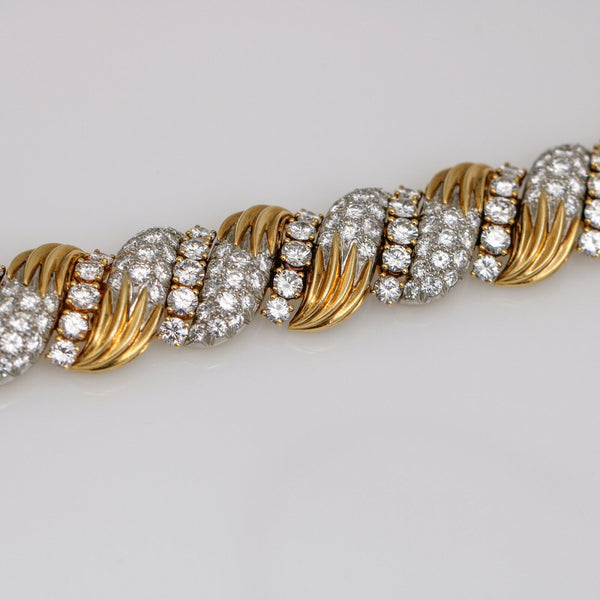 Van Cleef & Arpels Vintage Diamond Link Bracelet in 18k Yellow Gold –  Elie's Fine Jewelry