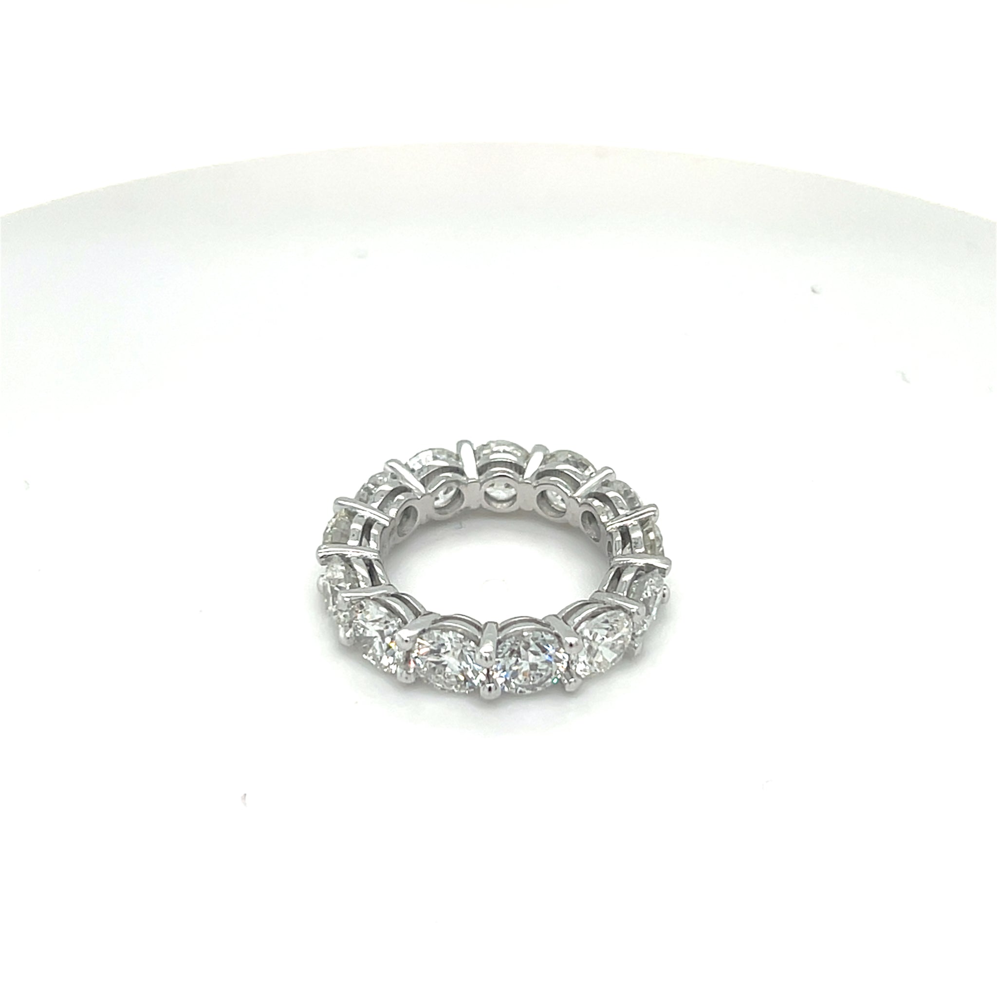 8.45ctw Round Diamond Eternity Band 18k White Gold