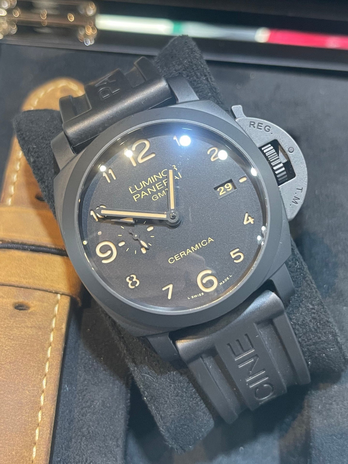Panerai Luminor Automatic GMT