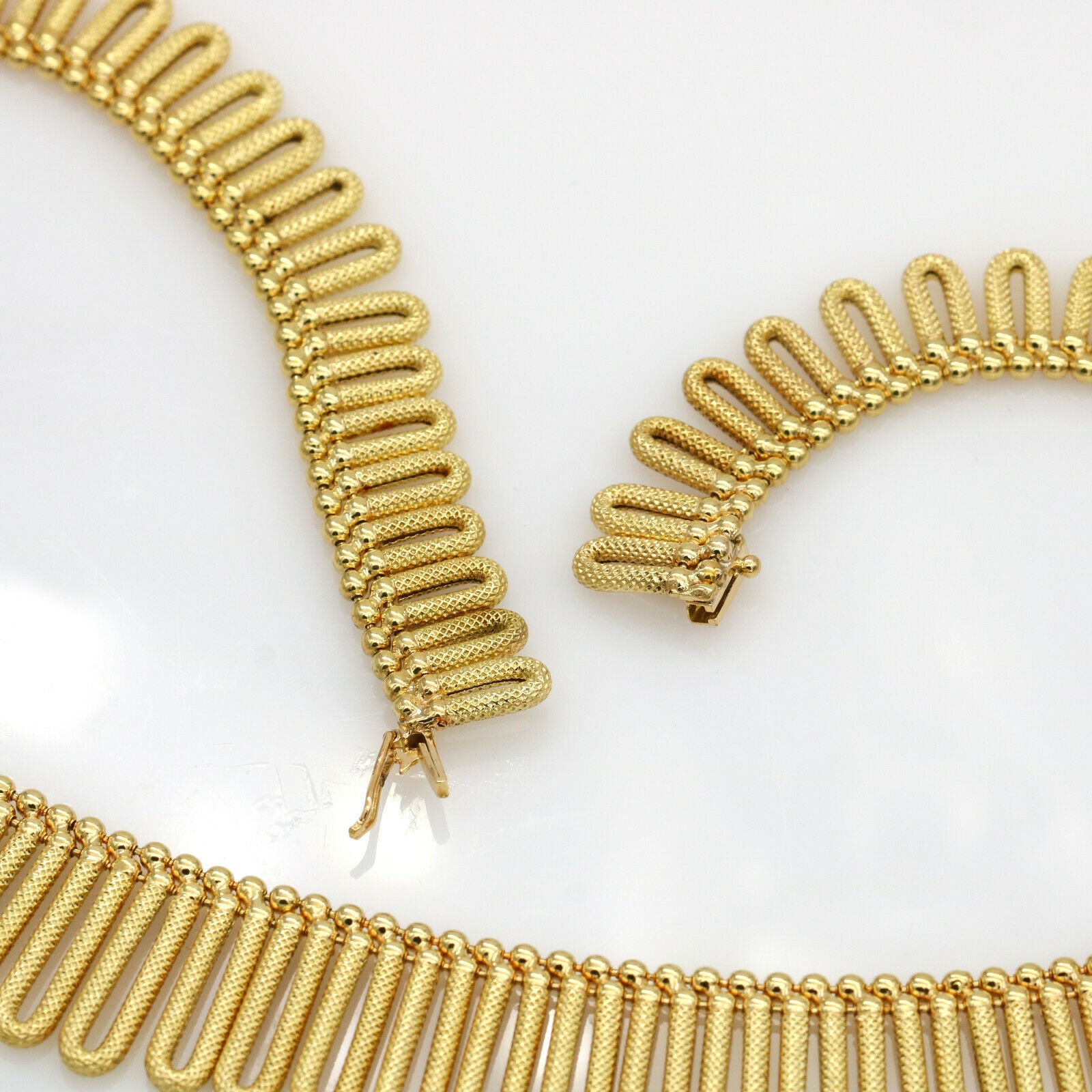 Women's Graduated Fancy Link 18k Yellow Gold Choker Necklace