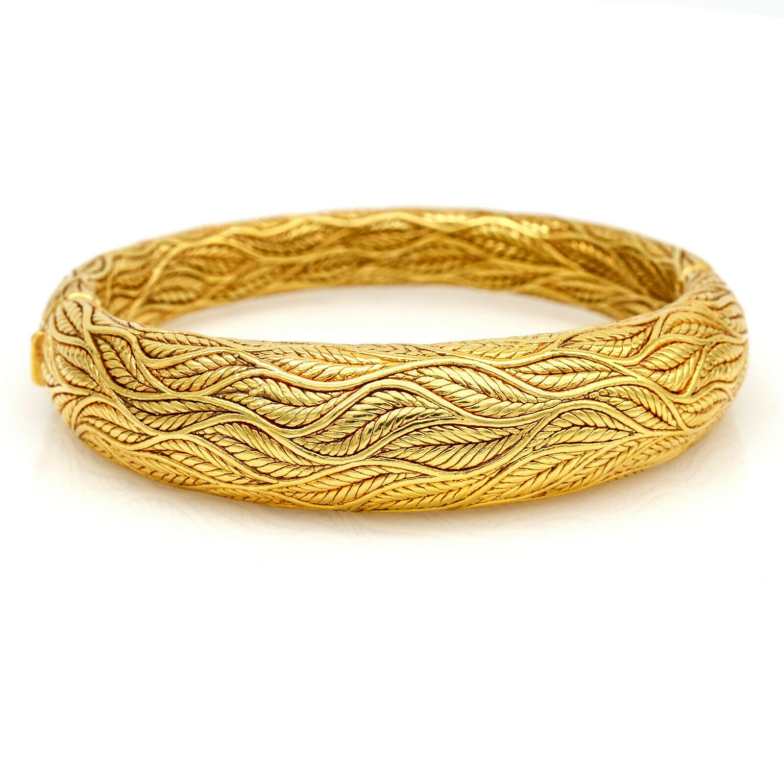 Chimento Leaves Hinged Bangle Bracelet in 18k Yellow Gold
