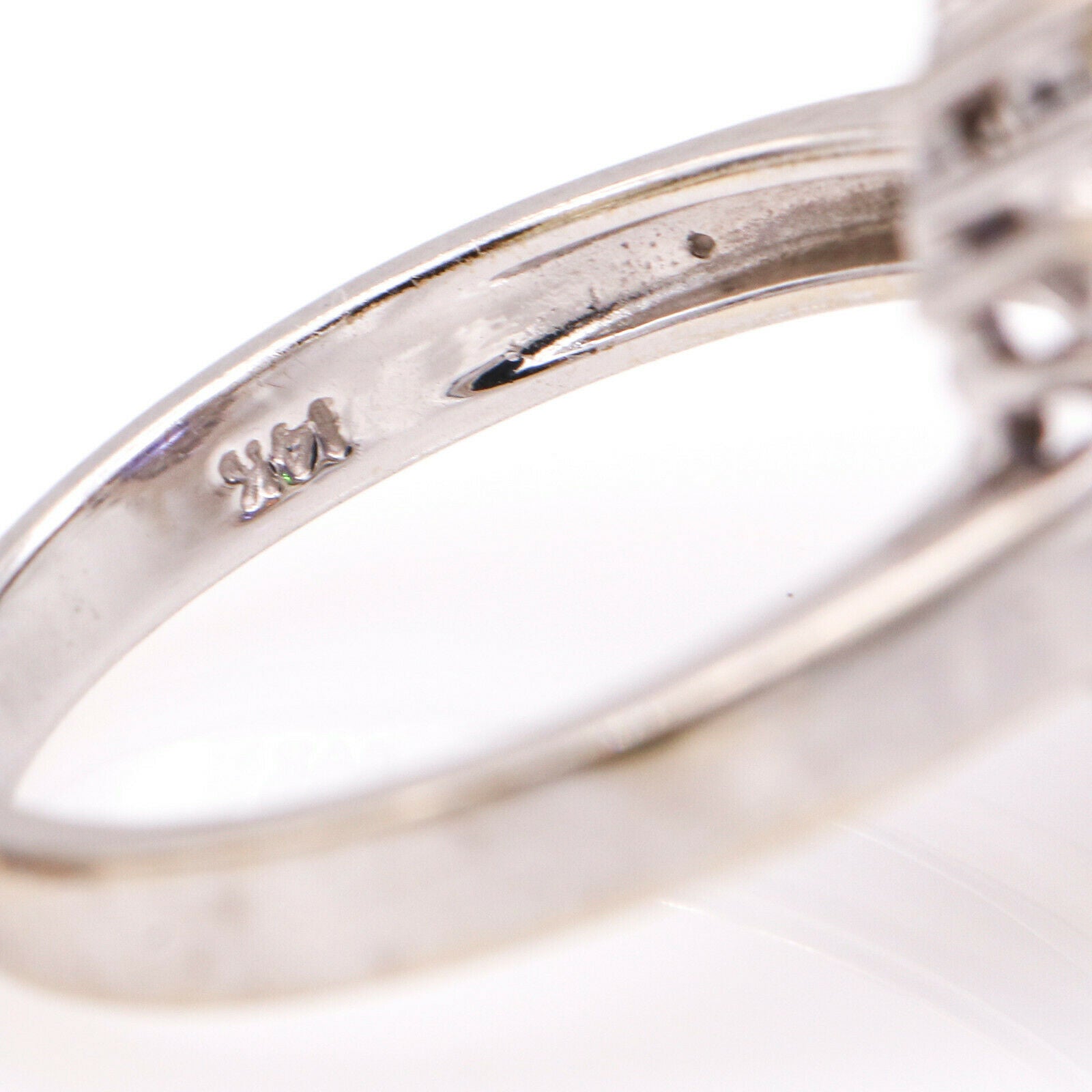 2.50 carat Tanzanite and Diamond Cocktail Ring in 14k White Gold